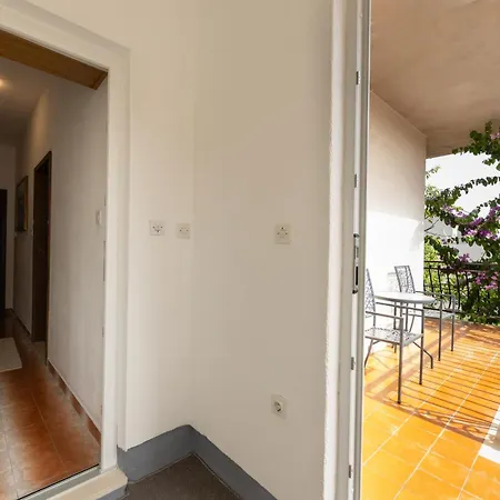 Ledi Apartmán Kaštela